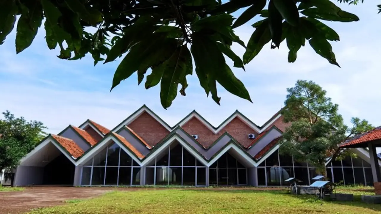 Cerita Ridwan Kamil Manfaatkan Gedung Negara Cirebon Jadi Ruang Kreatif