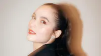 Chelsea Islan Ulas Pentingnya Mengatur Ketenangan Diri dalam Talk Show Bertema Tumbuh dengan Karya