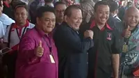  Menpora Imam Nahrawi mengeluarkan surat Pembekuan PSSI yang di Pimpin  La Nyalla Mattalitti.  (Bola.com/Juprianto Alexander)