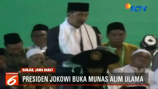 Jokowi juga menyampaikan terkait janjinya utuk membentuk balai latihan khusus bagi para santri di setiap pondok pesantren dalam rangka pembentukan SDM yang tergolong premium.