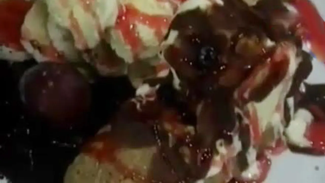Gempa Guncang Mentawai hingga Nikmatnya Es Krim Sepatu 