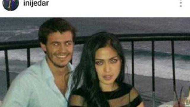 Happy Salma dan 4 Artis Ini Menikah dengan Bangsawan Kerajaan - ShowBiz Liputan6.com