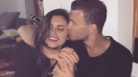 Eks Bintang Manchester City Rayakan Ultah Bersama Penari Perut Seksi