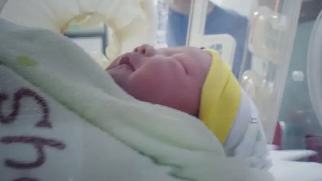 6 Potret Kalam Mahandika, Anak Tika Bravani 'Denok' yang Menggemaskan