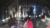Kondisi pengungsi kobran gempa di Posko Malasari, Bogor