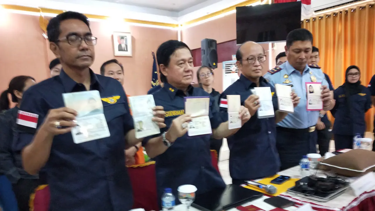 Praktik Terapi Ilegal 20 Turis Asing Terungkap di Hotel Palembang