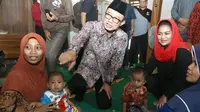 Menemui sejumlah ibu hamil dan lansia, cawagub Jawa Timur, Puti Guntur Soekarno, menyosialisasikan nutrisi makmur. (Merdeka.com)