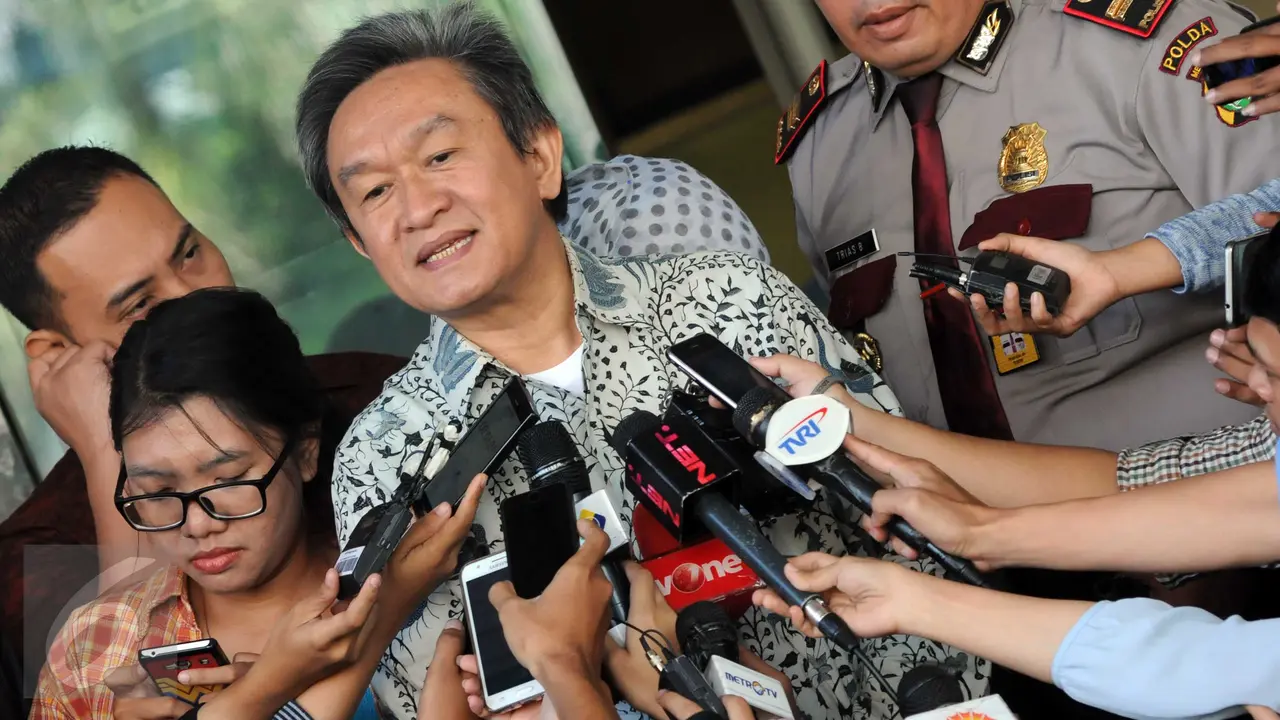 Pengacara Maqdir Ismail.