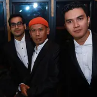 Menciptakan lagu yang merakyat adalah salah satu tujuan dari Trio Ubur Ubur, apalagi bisa di nikmati anak-anak adalah kembanggaan bagi mereka. (Deki Prayoga/Bintang.com)