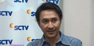 Tidak hanya menjadi pemain, Agus Kuncoro kabarnya akan mencoba profesi baru sebagai penulis skenario. Agus Kuncoro menjadi penulis naskah di sinetron Para Pencari Tuhan 10. 