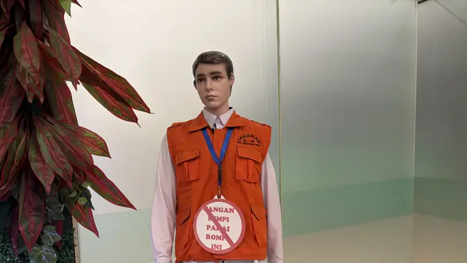 Ironi Patung Antikorupsi di Lobi Kemenaker, Tapi Wamennya Dicokok KPK