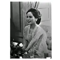 Potret Cantiknya Ratna Sari Dewi Istri Soekarno Waktu Muda (sumber:Twitter/@HistoriaDunia)