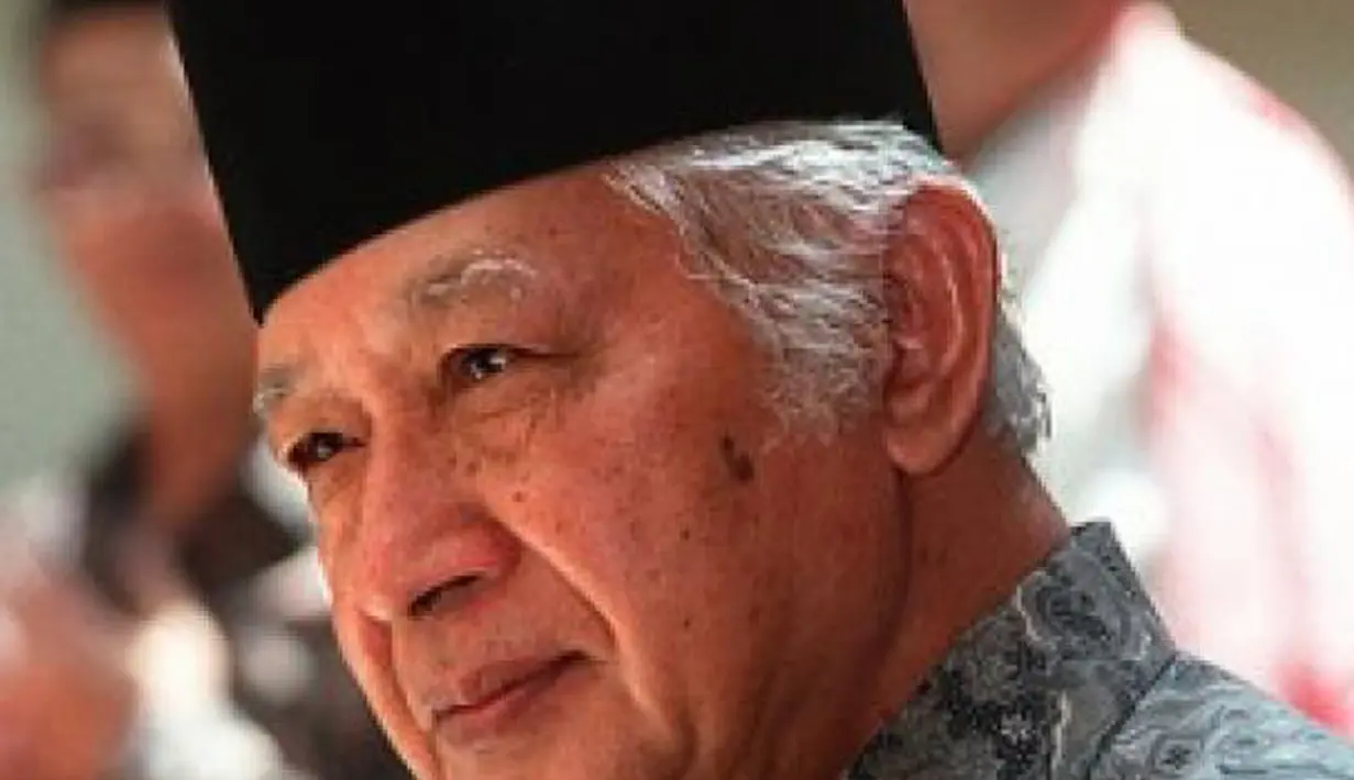 Soeharto, lahir 8 Juni 1921, sosok presiden yang mendapat julukan bapak pembangunan itu  tak lepas dari kontroversi. Dimasa kejayaannya Soeharto begitu disegani di ASEAN (Istimewa)