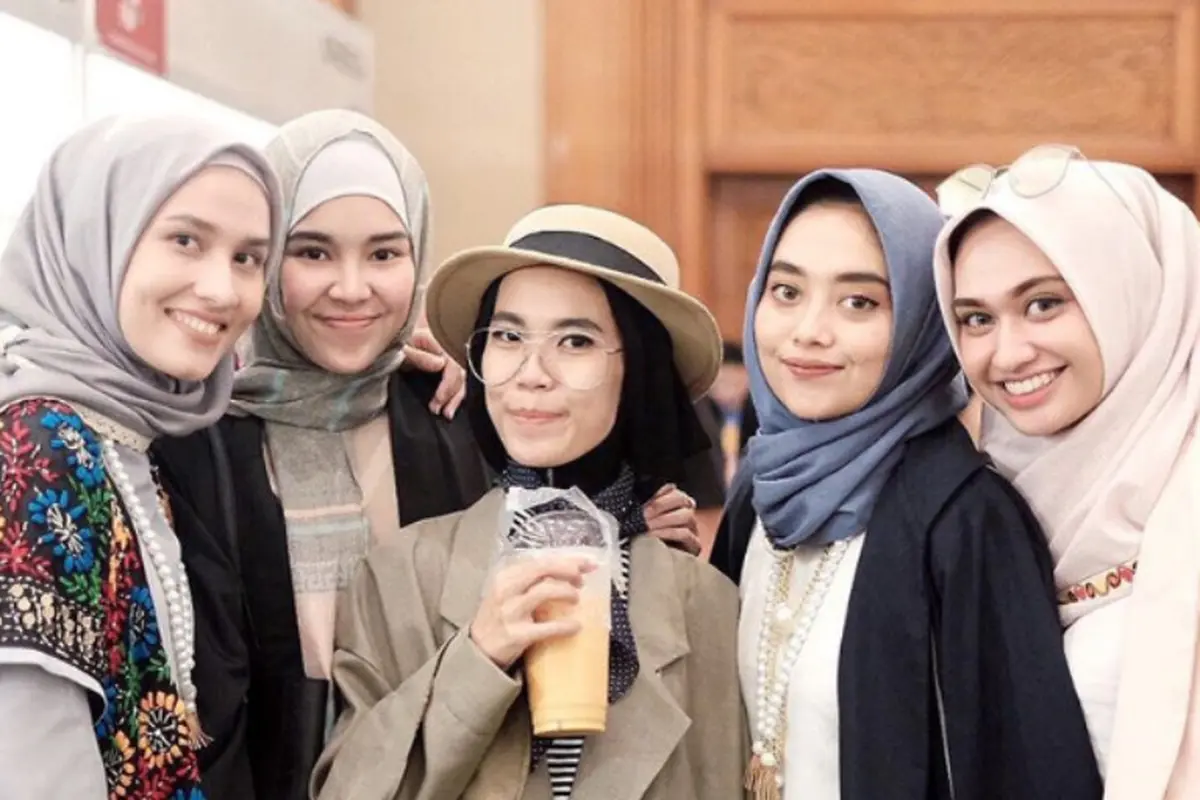 Gaya Pakaian Hijabers Sekarang Semakin Unik dan Menarik