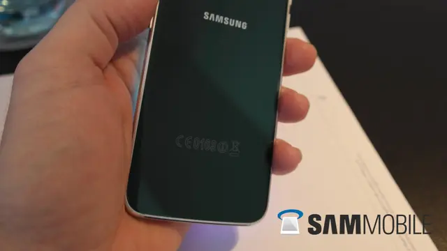 Yuk, Lihat Samsung Galaxy S6 Edge Lebih Dekat