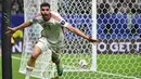 Uni Emirat Arab unggul lebih dulu pada menit ke-23 melalui gol sundulan Sultan Adil. (HECTOR RETAMAL/AFP)