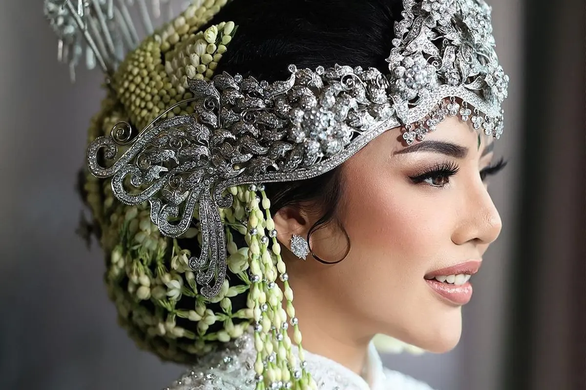 Anna menikah dengan Angga Wijaya pada Jumat (23/6/2023). (Foto: Instagram/aldiphotoofficial)