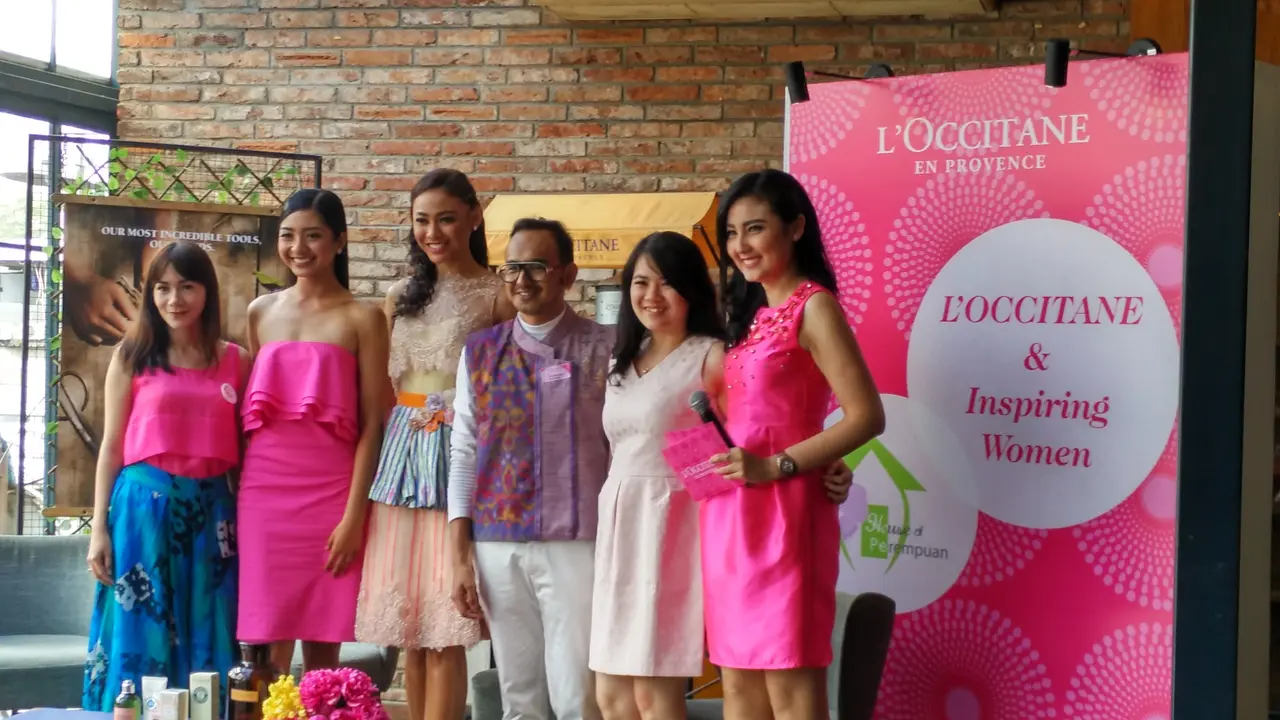 Buat Parfum Anda Sendiri untuk Peringati Hari Perempuan Sedunia