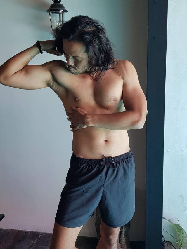 7 Potret Terbaru Dwi Sasono Usai Bebas Dari Rehabilitasi, Pamer Otot Dada