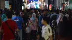 Pengunjung memadati lorong-lorong gerai dalam Jakarta Fair atau Pekan Raya Jakarta 2019 di JIExpo Kemayoran, Jakarta, Jumat (7/6/2019). Tahun ini, Jakarta Fair 2019, digelar bertepatan dengan perayaan idul fitri untuk seluruh umat Islam. (merdeka.com/Imam Buhori)