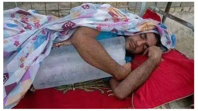 7 Potret Cara Orang Lawan Cuaca Panas Ini Bikin Geleng Kepala