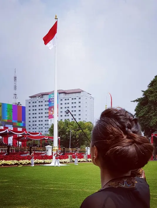 [Bintang] Wulan di Istana Negara