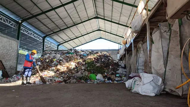 Tempat Pengolahan Sampah Reduce, Reuse, and Recycle