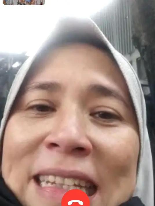Saat itu, Inara juga sempat mendapatkan tawaran syuting. Tapi sang mama tak mengizinkan karena masih sekolah. Karena saat itu masih terlalu belia. [Instagram/mommy_starla]