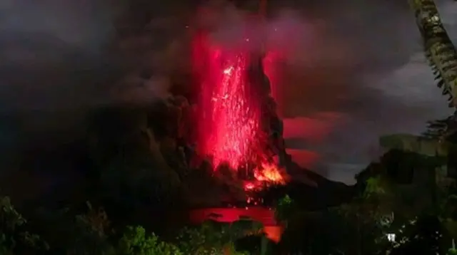 Gunung Ruang kembali erupsi pada Rabu malam (17/4/2024), pukul 20.15 WIT. (Liputan6.com/ Dok PVMBG)