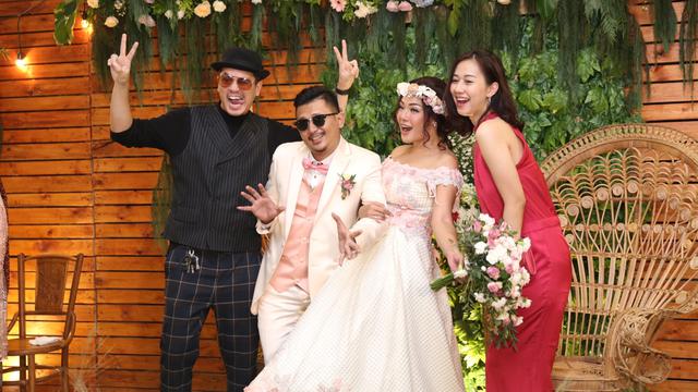 Hadiri Resepsi Chef Aiko Kevin Julio Gandeng Wanita Ini News Entertainment Fimela Com