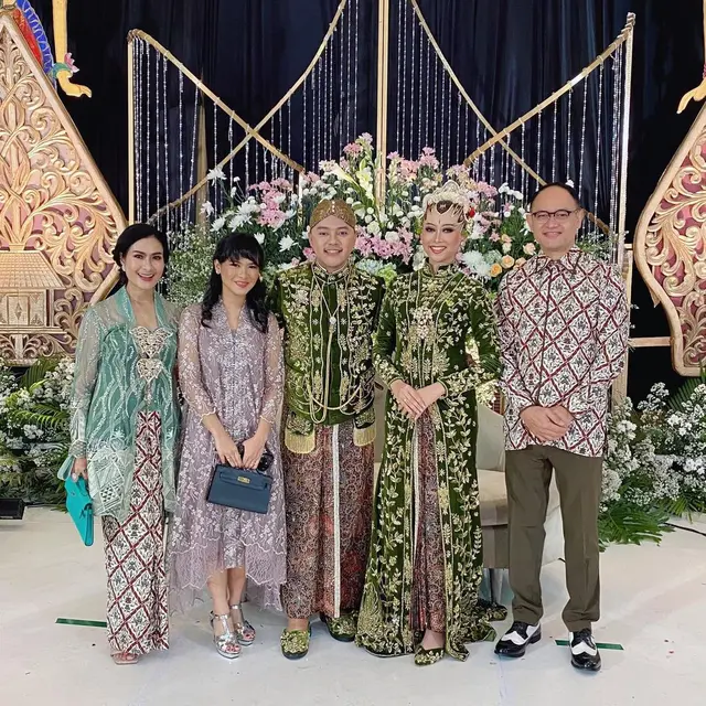 6 Potret Artis yang Hadir di Pernikahan Danang D'Academy, Jadi Ajang Reuni