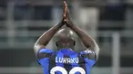 Penyerang Inter Milan Romelu Lukaku merayakan gol keempat untuk timnya yang dicetak ke gawang Viktoria Plzen pada laga matchday 5 Grup C Liga Champions 2022/2023 di Giuseppe Meazza, Kamis (27/10/2022) dini hari WIB. Inter Milan berhasil ke babak 16 besar setelah mengalahkan Viktoria Plzen 4-0. (AP Photo/Luca Bruno)