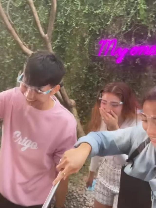 Dimas Ramadhan dan Nagita Slavina