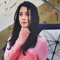 Gista Putri memulai karirnya dengan menjadi foto model di sebuah majalah remaja. (via instagram.com/gistaputri)