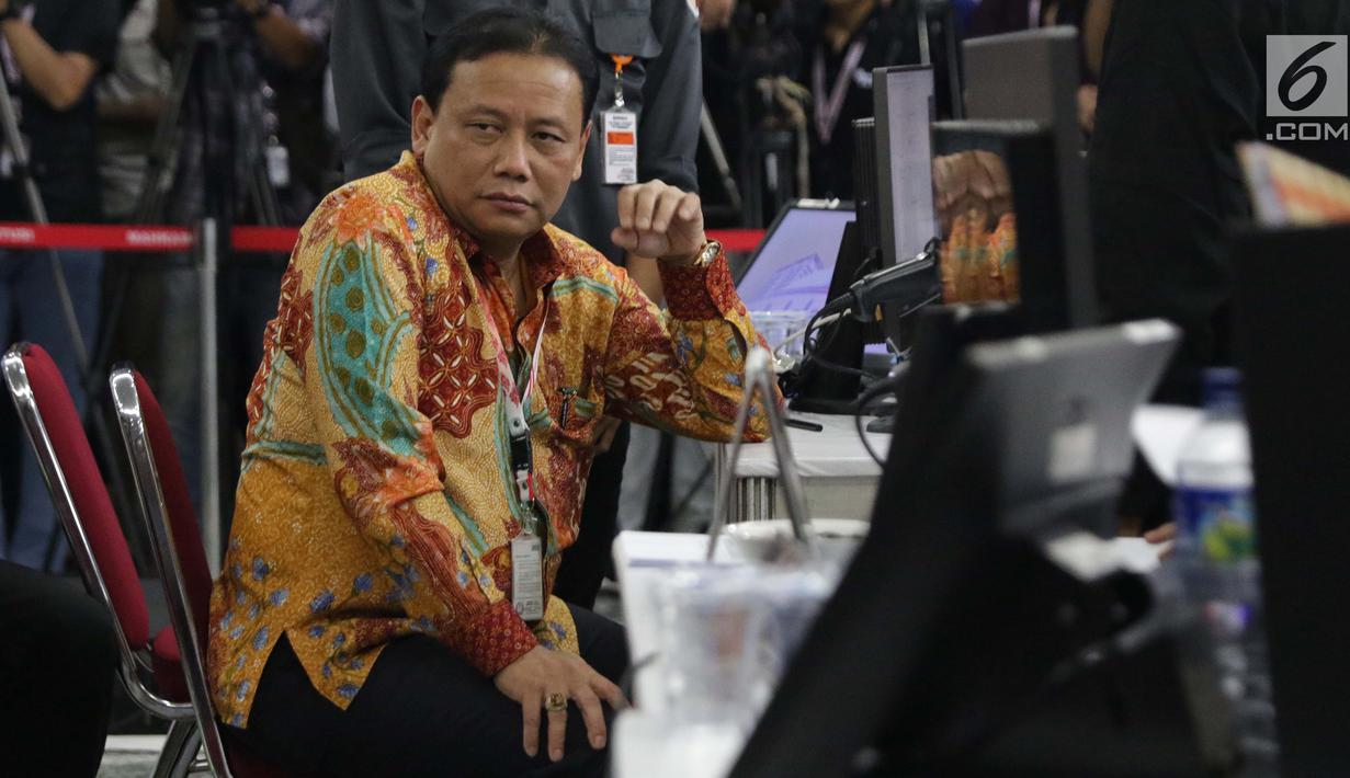 FOTO: Bawaslu Serahkan Alat Bukti Sengketa Pilpres 2019 ke MK - Foto ...