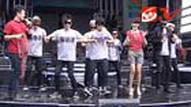 Boyband Semarakkan Karnaval SCTV di Medan