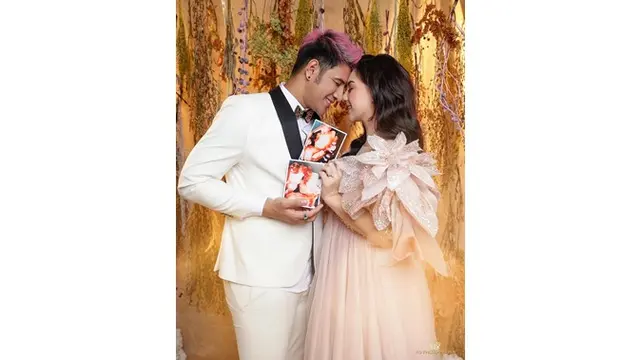 6 Potret Terbaru Irish Bella dan Ammar Zoni Lakukan Maternity Shoot, Pamer Hasil USG