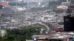 Pemprov DKI Jakarta hanya mampu menambah ruang terbuka hijau (RTH) rata-rata 50 hektar per tahun, padahal untuk mencapai target 30 persen luas Jakarta berupa RTH pada 2030 diperlukan penambahan 250 hektar per tahun. (Liputan6.com/Faizal Fanani)
