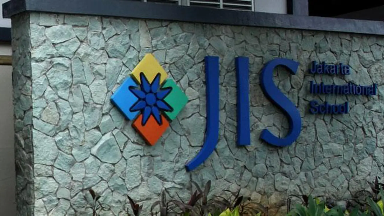 JIS