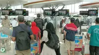 Suasana di bandara SAMS Sepinggan Balikpapan, pada Rabu (11/5/2022). (Liputan6.com/Apriyanto)