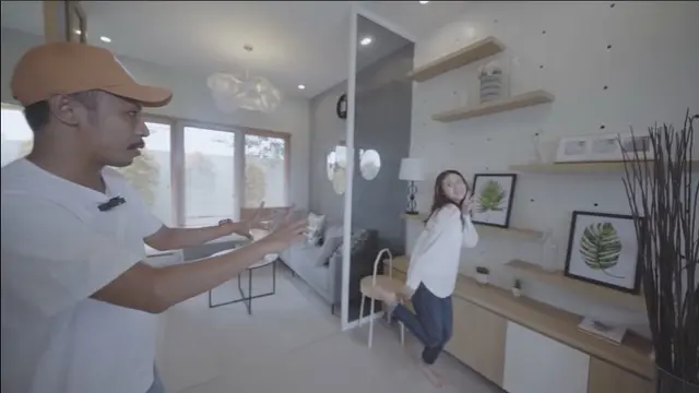 [Fimela] Rumah Baru Furry Setya 'Mas Pur TOP'