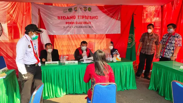 Pelanggar PPKM Darurat di Kota Tangerang menjalani sidang Tipiring
