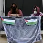 Sebelumnya diberitakan, pihak kepolisian setempat membubarkan aksi puluhan mahasiswa pro-Palestina yang berunjuk rasa di Ibu Kota Paris. (Dimitar DILKOFF/AFP)