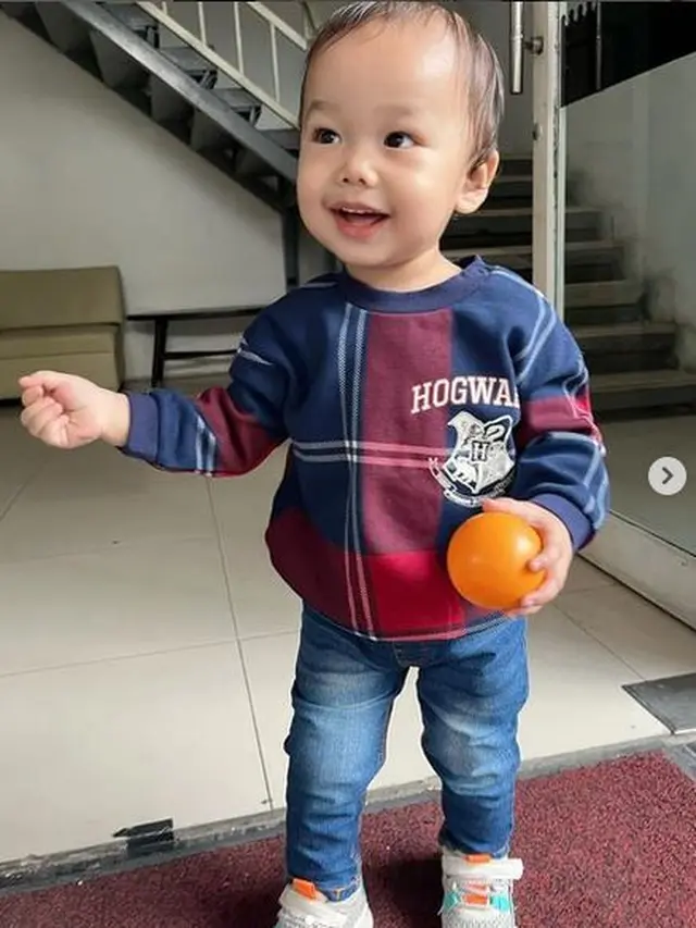 6 Potret Kenkulus, Si Bayi Cerdas yang Disebut Reinkarnasi Albert Einstein
