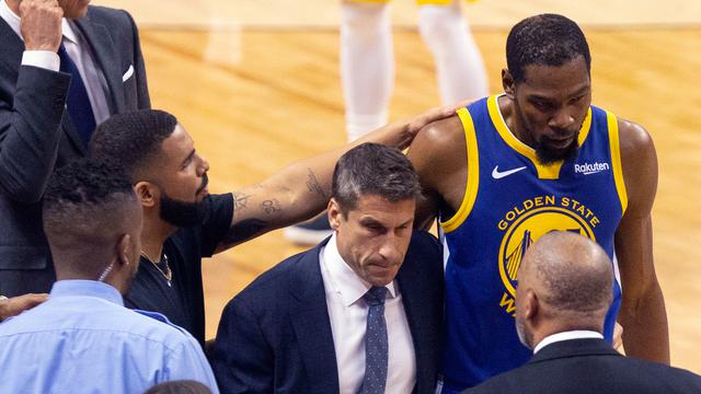 Kehebohan Rapper Drake di Final NBA 2019