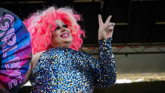 persiapan konser pertama kali