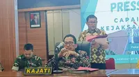 Kepala Kejati Riau Akmal Abbas dalam penyampaian kinerja selama tahun 2023. (Liputan6.com/M Syukur)