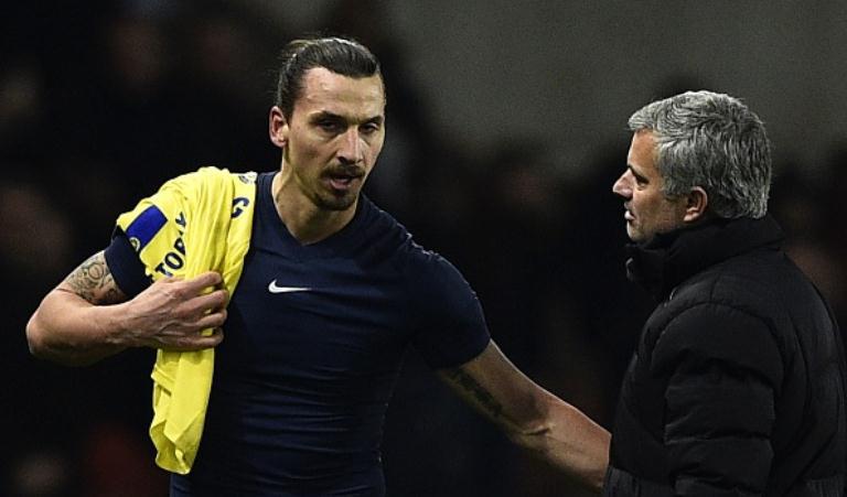 Zlatan Ibrahimovic (kiri) dan Jose Mourinho. (AFP/Franck Fife)