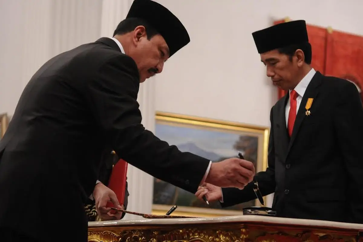 Presiden Jokowi melantik Budi Gunawan