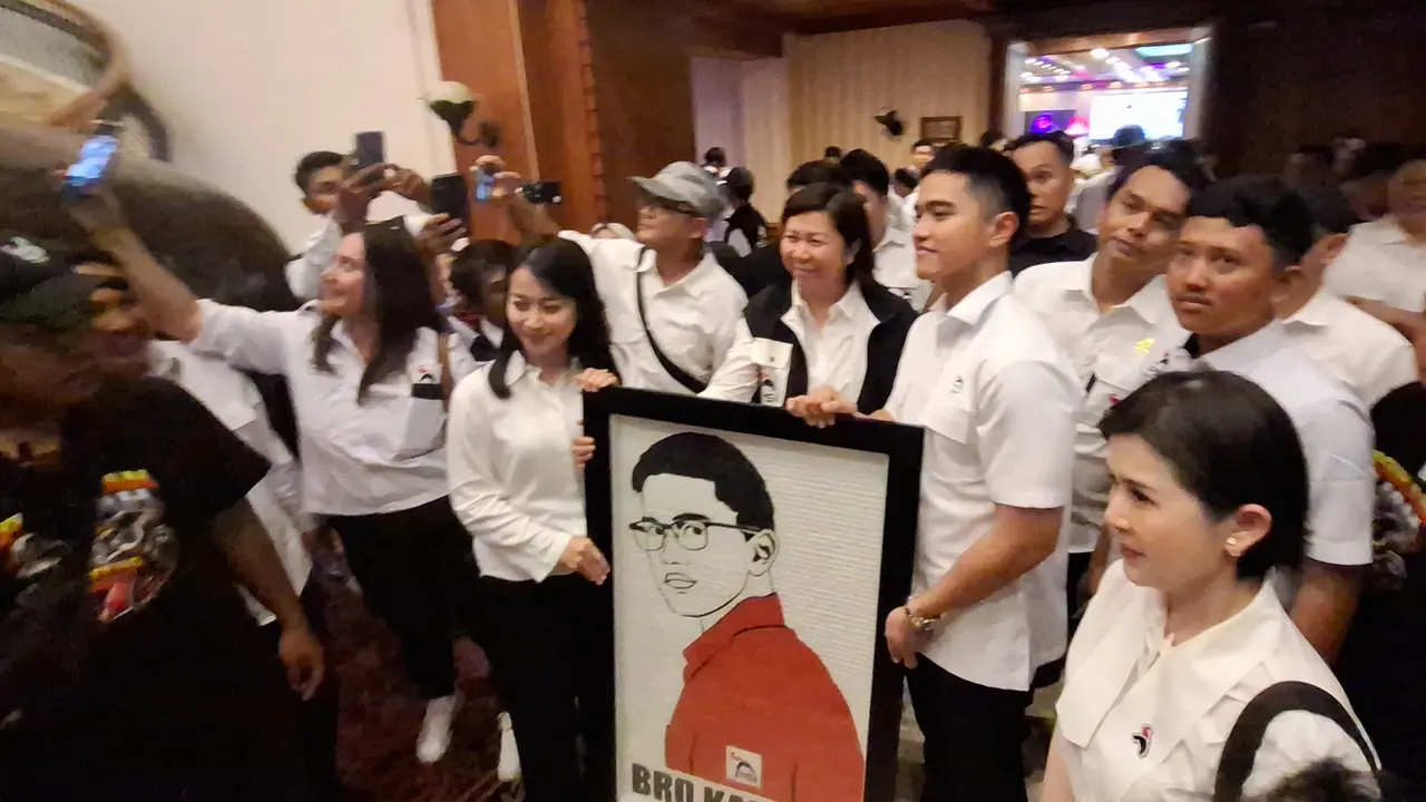 Ketua Umum Dewan Pimpinan Pusat (DPP) Partai Solidaritas Indonesia (PSI) Kaesang Pangarep.